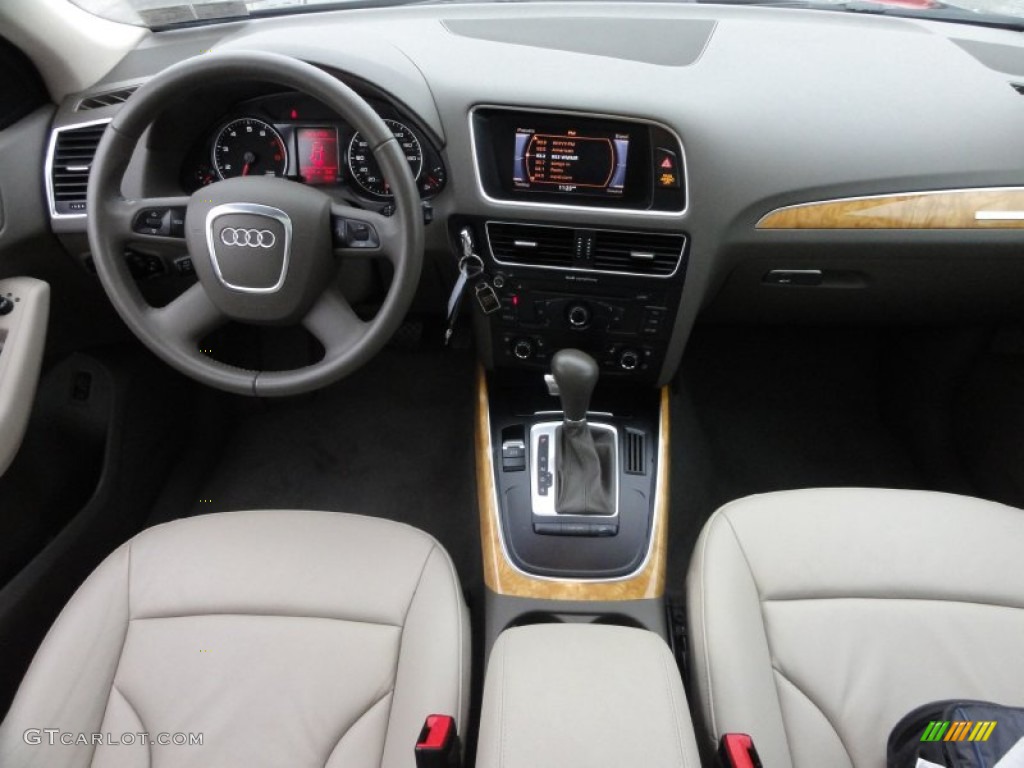 2009 Q5 3.2 Premium quattro - Deep Sea Blue Pearl Effect / Cardamom Beige photo #26