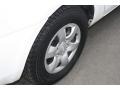 2009 Clear White Kia Sedona LX  photo #16