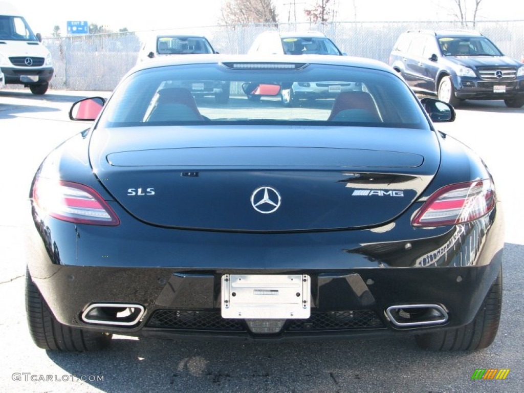 2011 Mercedes-Benz SLS AMG Exhaust Photos