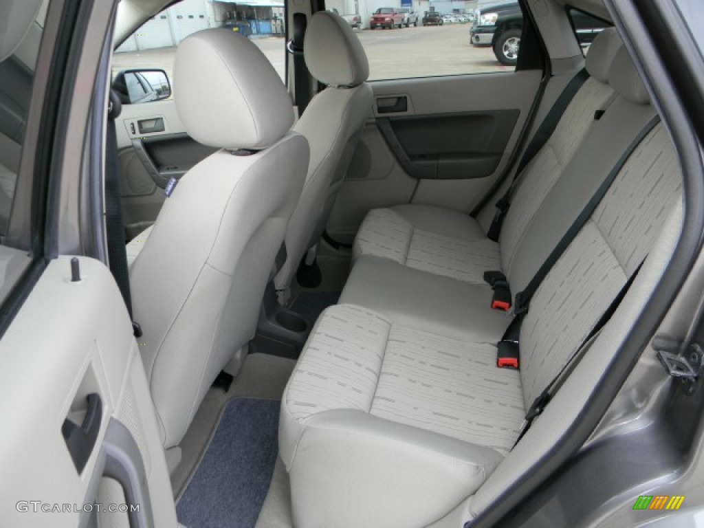 Medium Stone Interior 2011 Ford Focus SE Sedan Photo #58485745