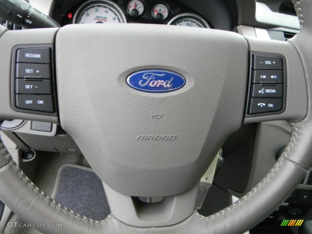 2011 Ford Focus SE Sedan Controls Photo #58485766