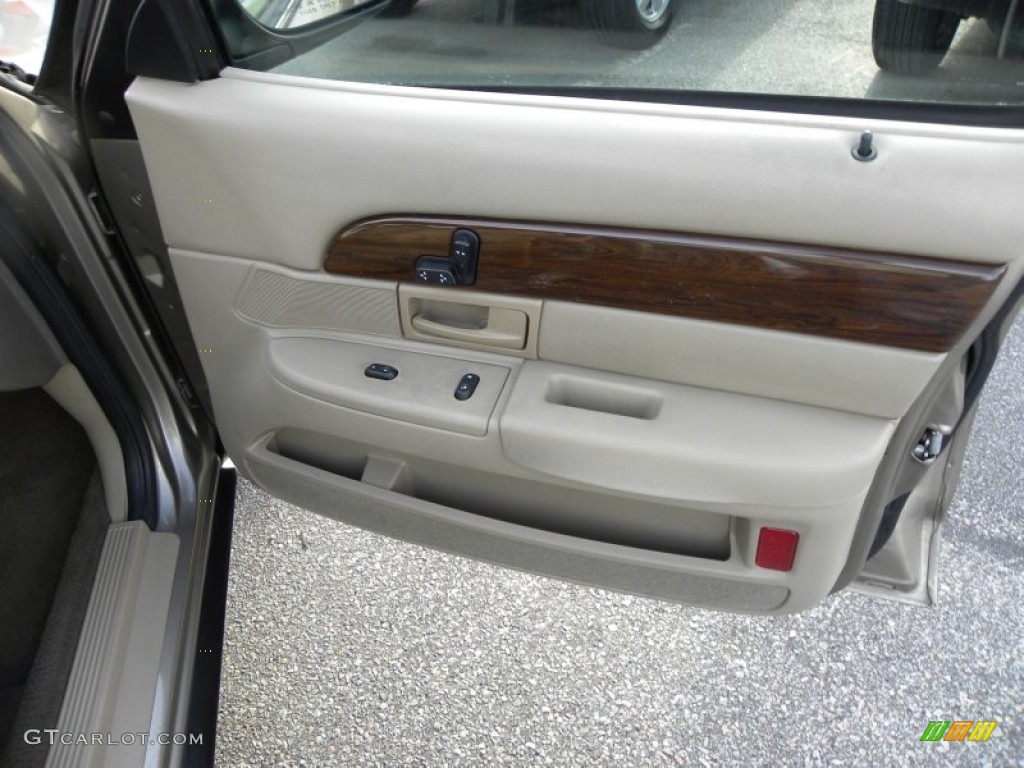 2004 Grand Marquis LS - Arizona Beige Metallic / Medium Parchment photo #10