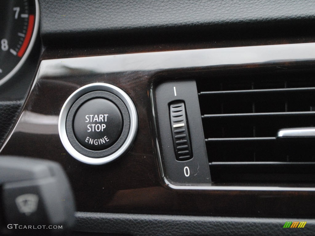 2011 3 Series 335i Sedan - Deep Sea Blue Metallic / Black photo #25