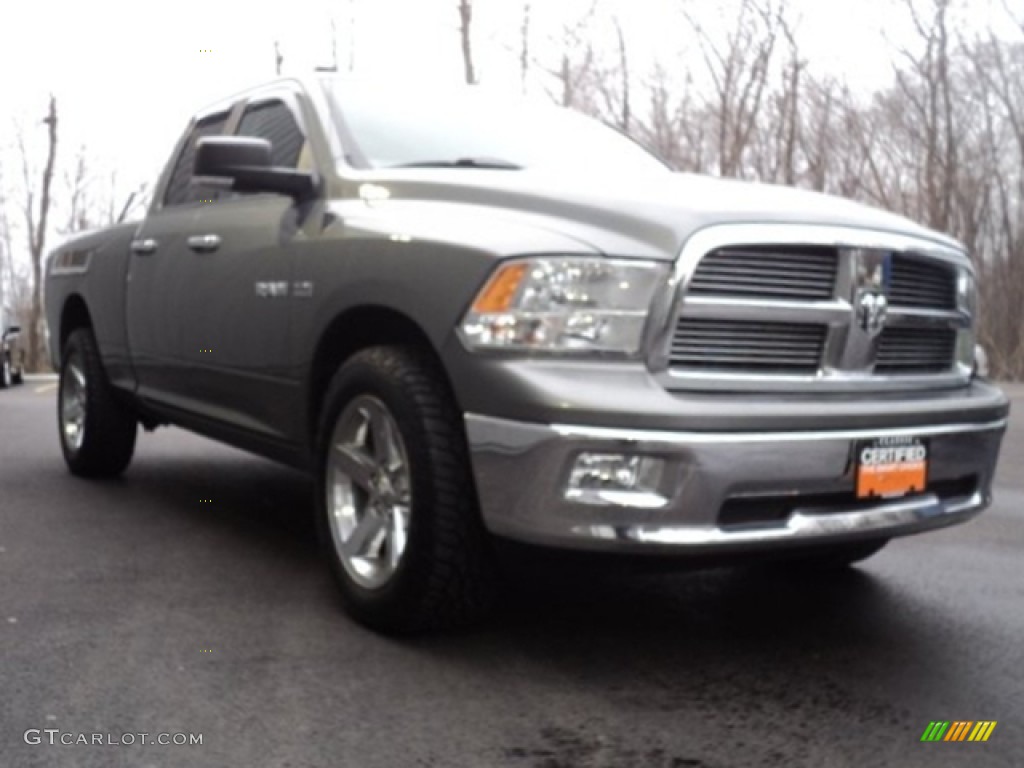 2010 Ram 1500 Big Horn Quad Cab 4x4 - Mineral Gray Metallic / Dark Slate/Medium Graystone photo #3
