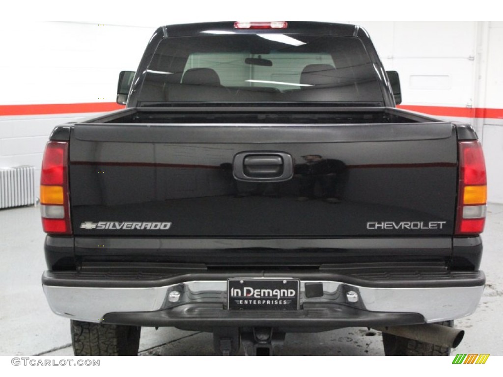 2002 Silverado 2500 LS Crew Cab 4x4 - Onyx Black / Medium Gray photo #20