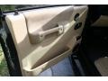 Bonatti Grey Metallic - Discovery SE Photo No. 33