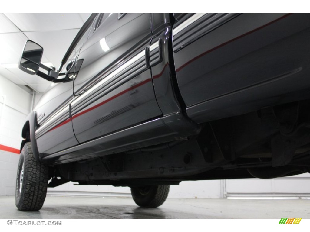 2002 Silverado 2500 LS Crew Cab 4x4 - Onyx Black / Medium Gray photo #36