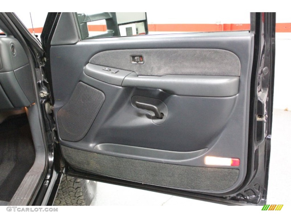 2002 Silverado 2500 LS Crew Cab 4x4 - Onyx Black / Medium Gray photo #62