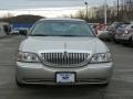 2003 Silver Birch Metallic Lincoln Town Car Signature  photo #21