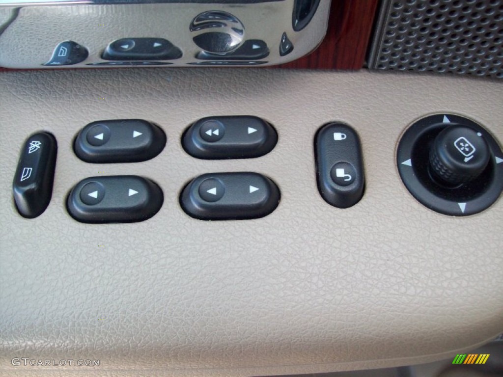 2006 F150 Lariat SuperCrew 4x4 - Oxford White / Tan photo #4