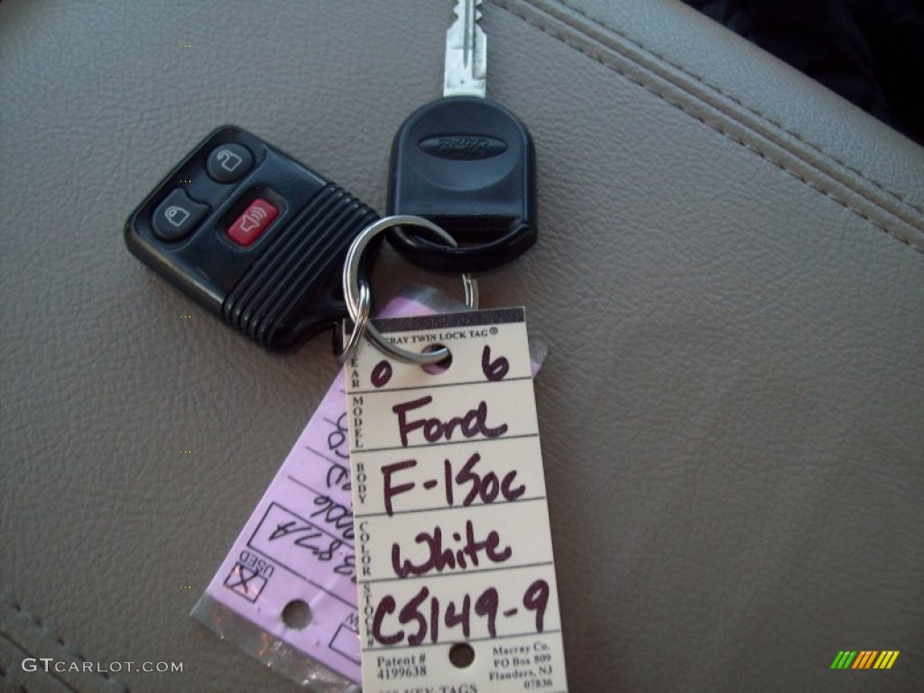 2006 F150 Lariat SuperCrew 4x4 - Oxford White / Tan photo #25
