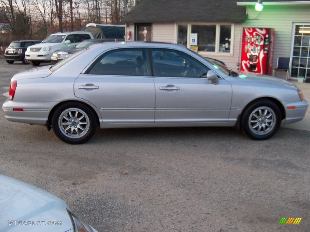 2003 XG350 L Sedan - Titanium / Black photo #7