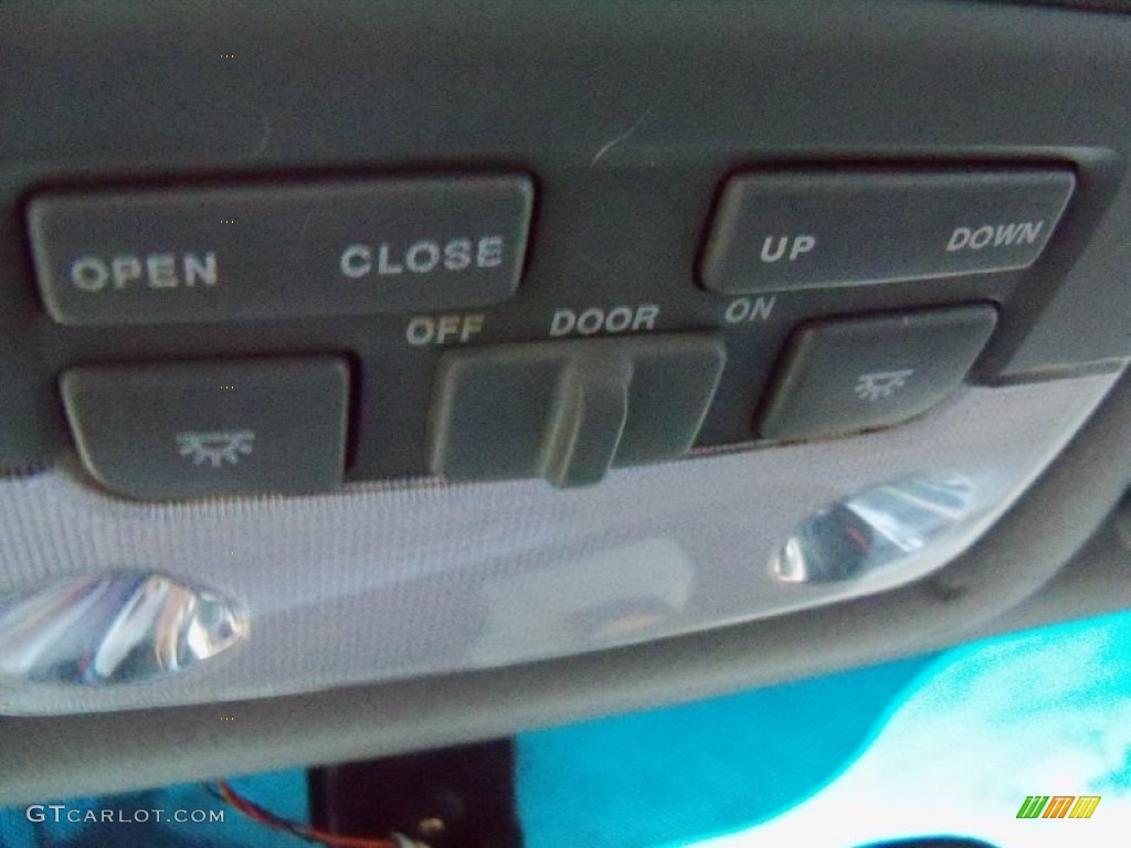 2003 XG350 L Sedan - Titanium / Black photo #14