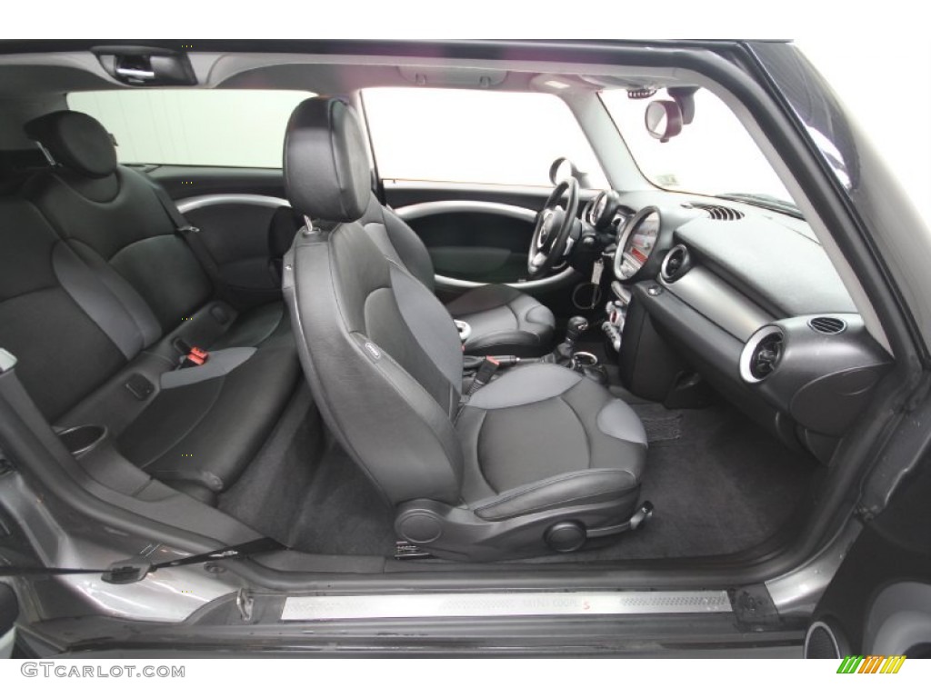 Black/Grey Interior 2009 Mini Cooper S Clubman Photo #58503911
