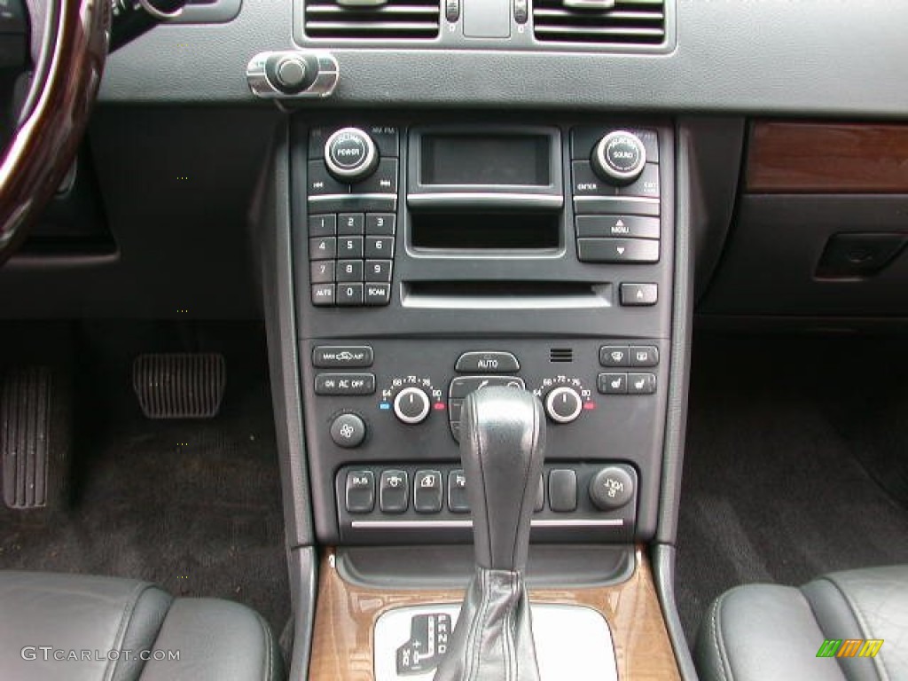 2009 Volvo XC90 3.2 AWD Controls Photo #58503950