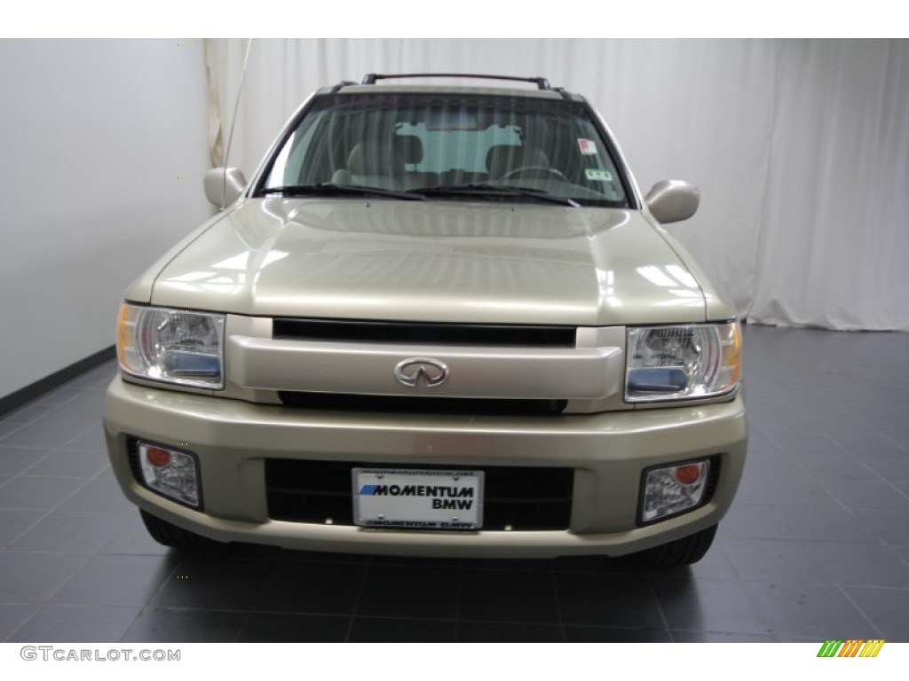 2002 QX4  - Golden Sand Metallic / Stone Beige photo #7