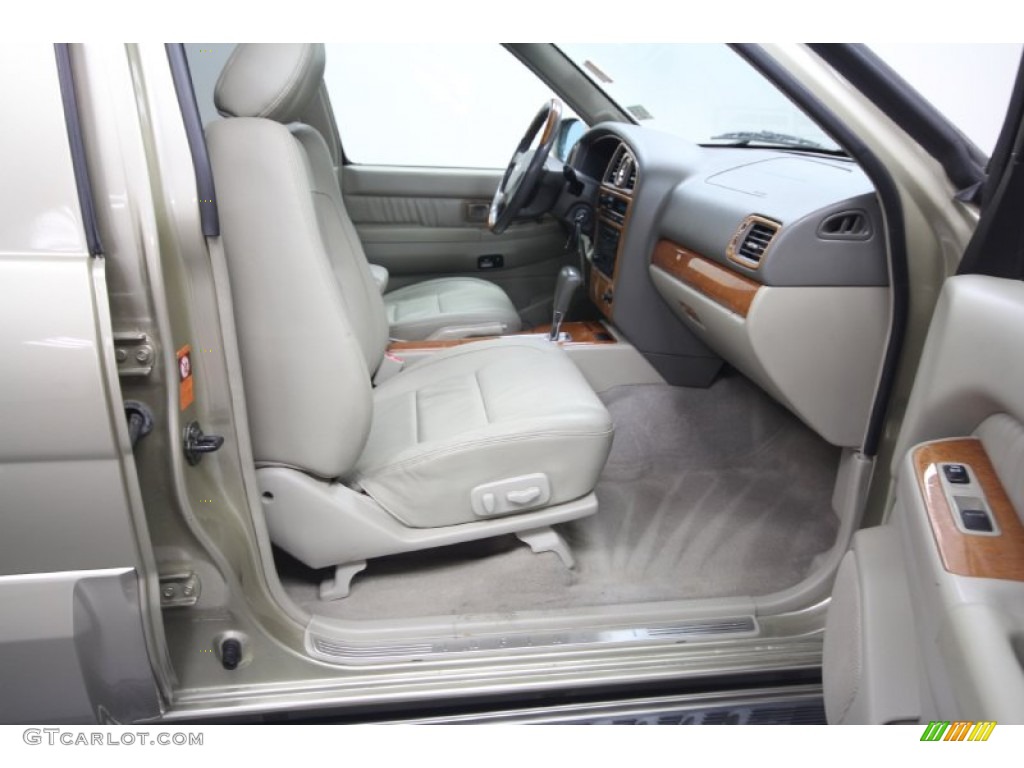 2002 QX4  - Golden Sand Metallic / Stone Beige photo #33
