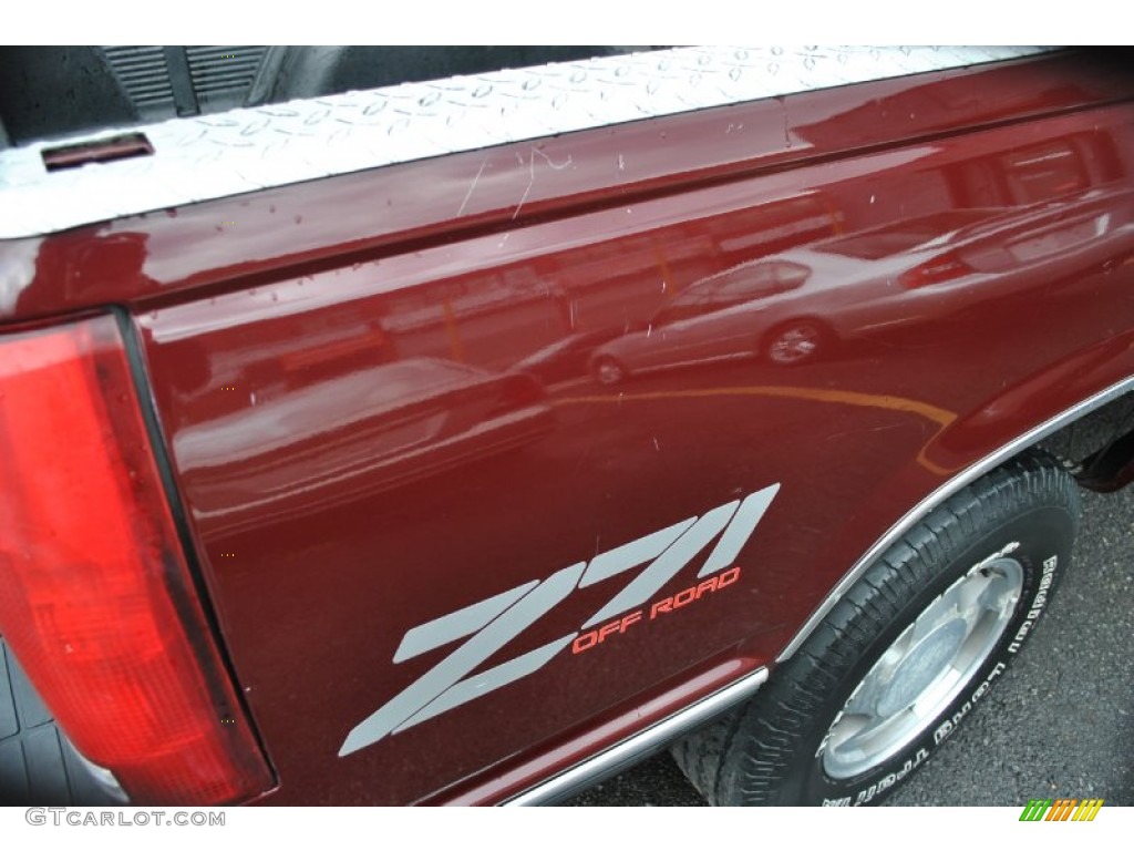 1998 C/K K1500 Extended Cab 4x4 - Dark Carmine Red Metallic / Neutral photo #30