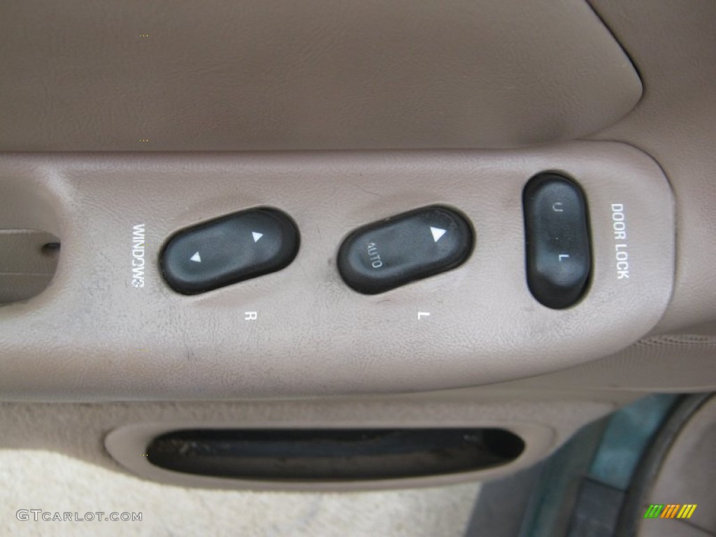 1999 Explorer Sport - Tropic Green Metallic / Medium Prairie Tan photo #15