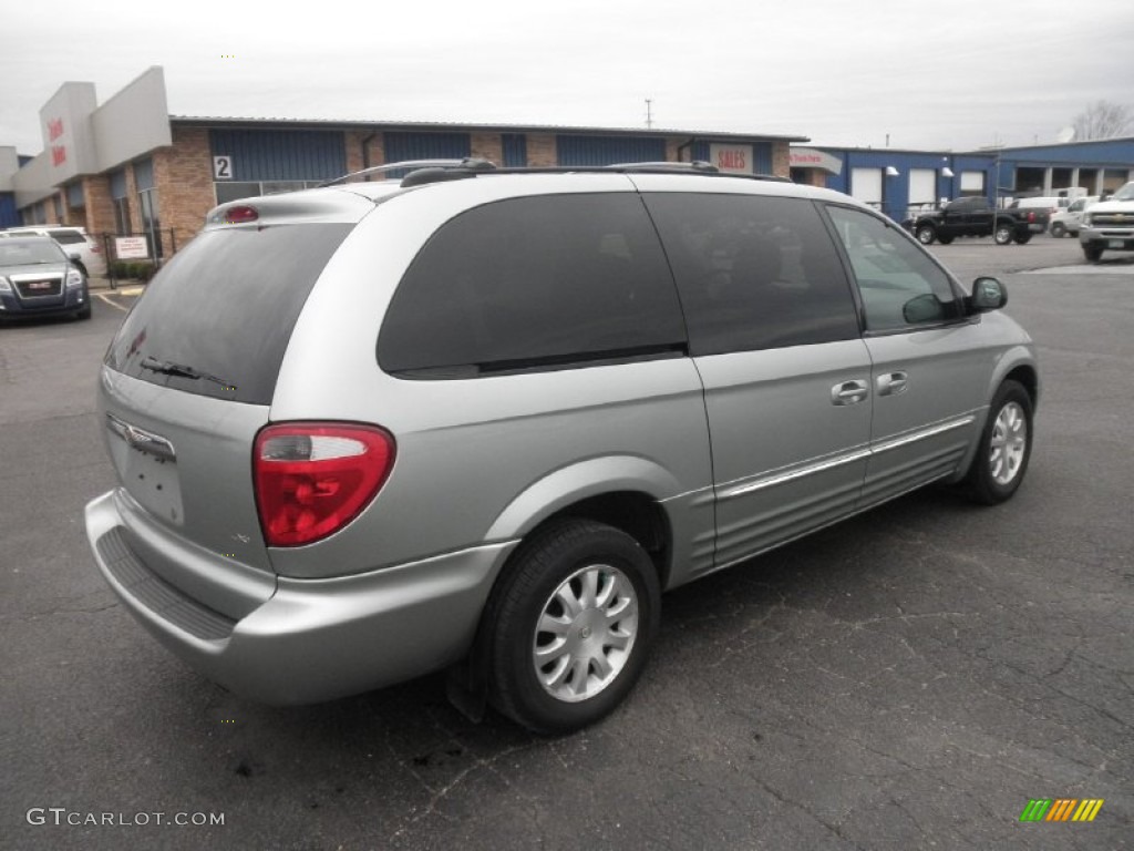 2003 Town & Country LXi - Satin Jade Pearl / Gray photo #20