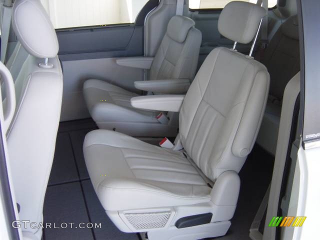 2008 Town & Country Touring Signature Series - Stone White / Medium Slate Gray/Light Shale photo #22
