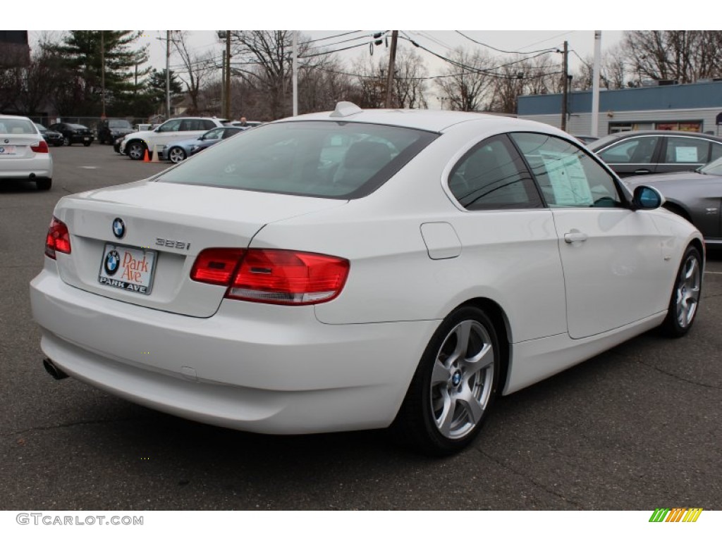 2009 3 Series 328i Coupe - Alpine White / Black photo #5