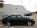 Black - Jetta SE Sedan Photo No. 8