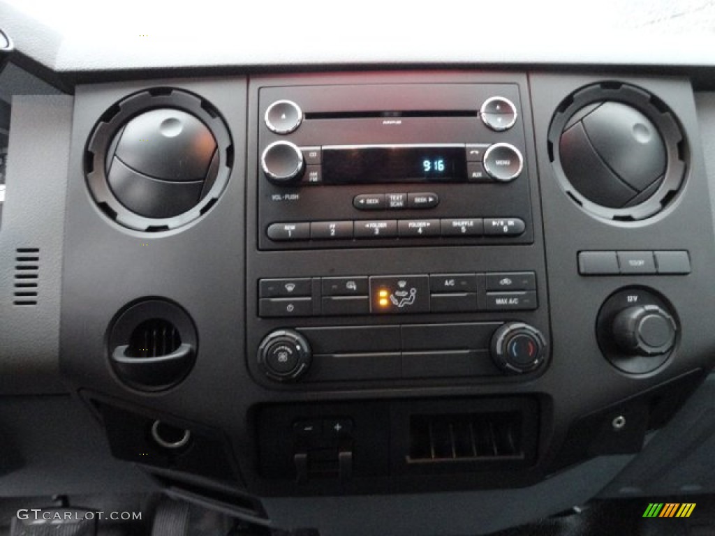 2011 Ford F350 Super Duty XL Crew Cab 4x4 Dually Audio System Photos