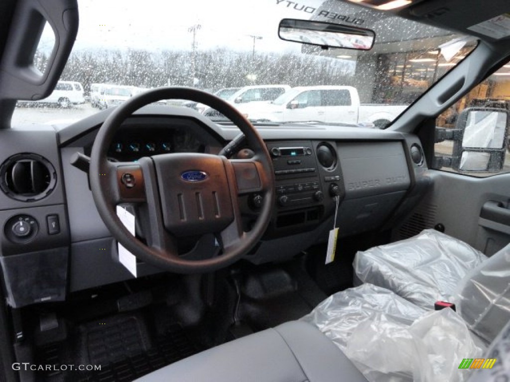 2012 F250 Super Duty XL SuperCab 4x4 - Oxford White / Steel photo #13