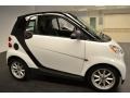 2010 Crystal White Smart fortwo passion coupe  photo #7