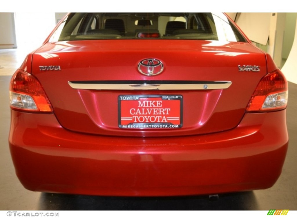 2010 Yaris Sedan - Absolutely Red / Dark Charcoal photo #4