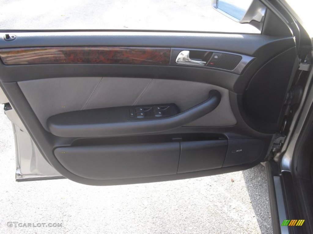 2001 Audi Allroad 2.7T quattro Avant Platinum/Saber Black Door Panel Photo #58527428