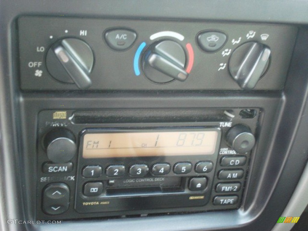 2004 Toyota Tacoma V6 PreRunner TRD Double Cab Controls Photo #58528955