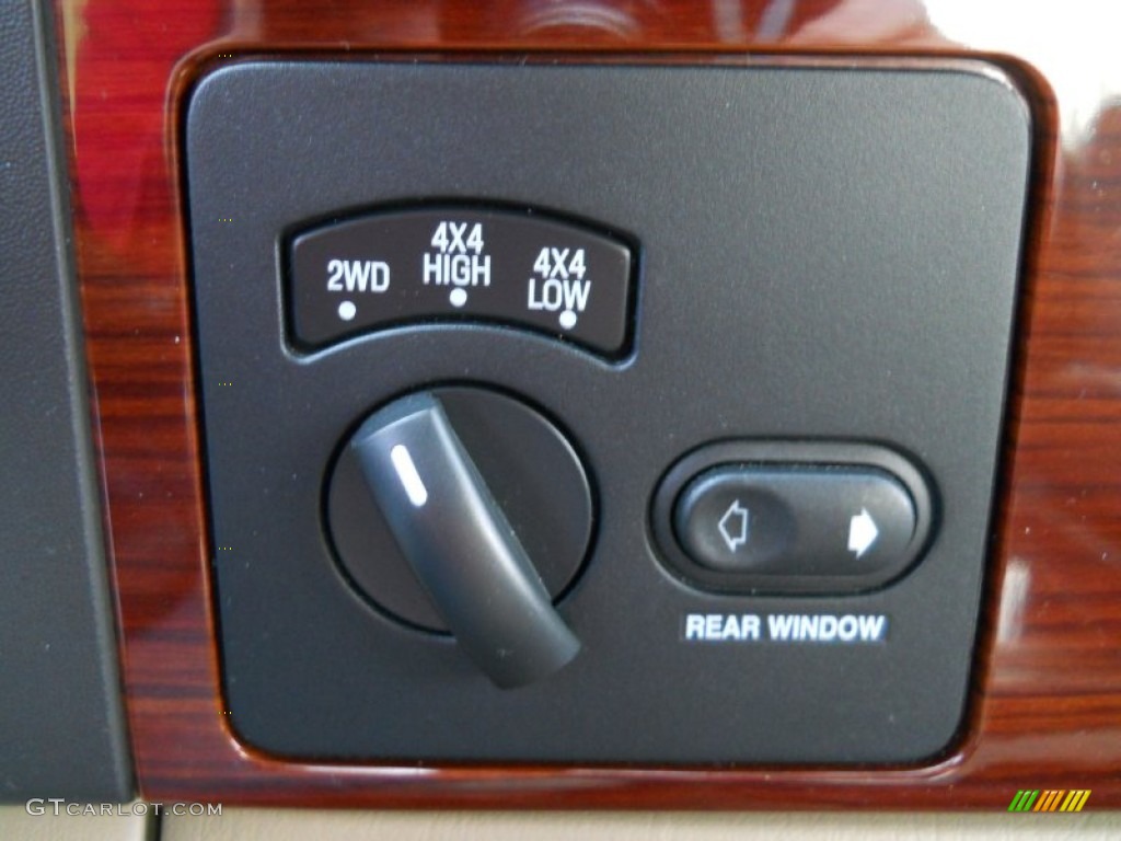 2006 Ford F350 Super Duty Lariat SuperCab 4x4 Controls Photo #58530338