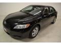 Black - Camry LE Photo No. 7