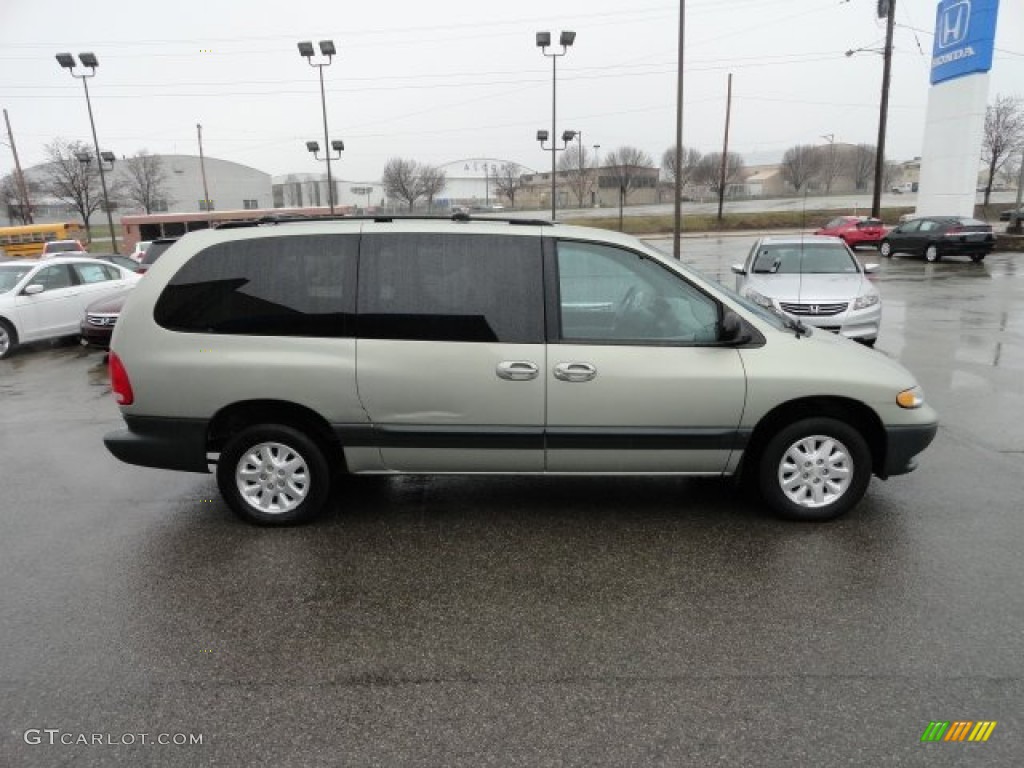 1999 Grand Caravan SE - Light Cypress Green Pearl / Mist Gray photo #6