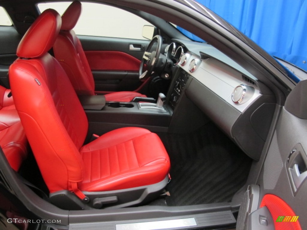 2005 Mustang GT Premium Coupe - Black / Red Leather photo #22