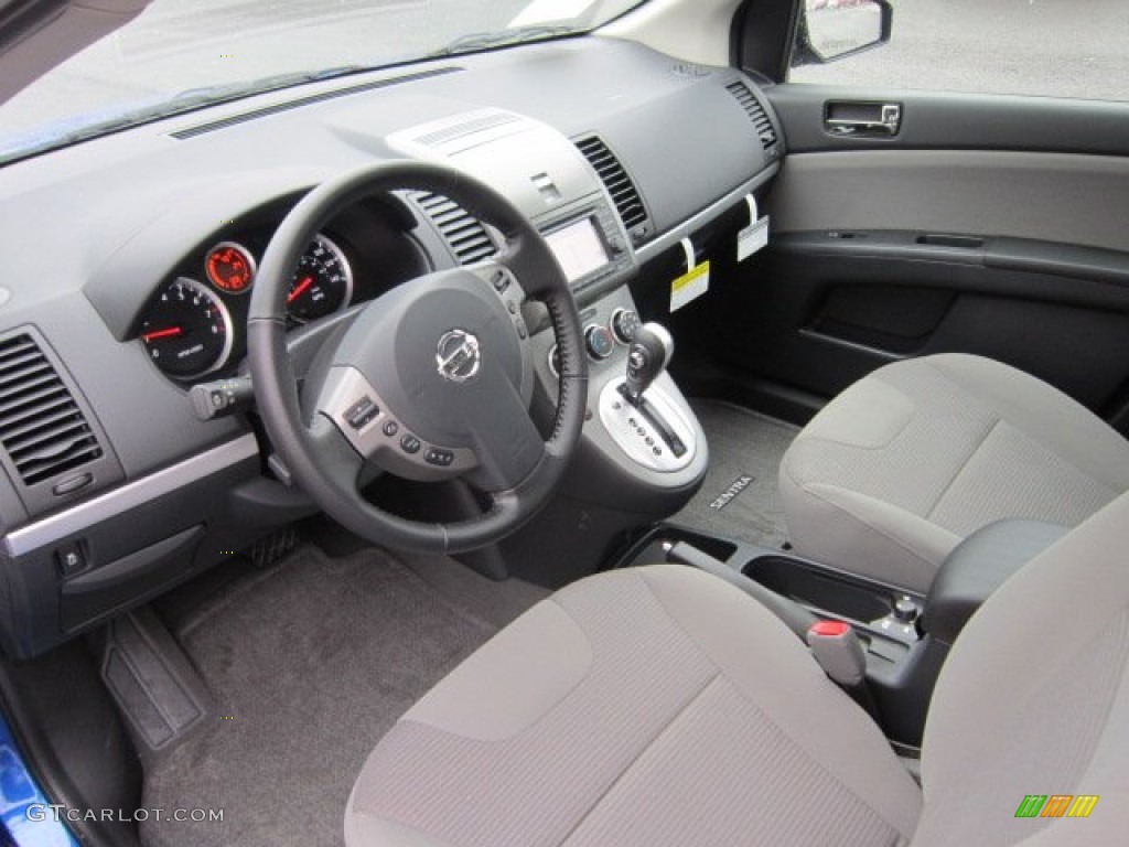 2012 Sentra 2.0 SR Special Edition - Metallic Blue / Beige photo #17