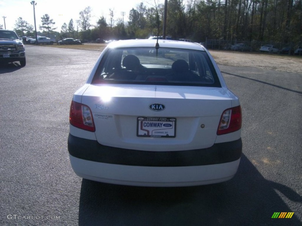 2008 Rio LX Sedan - White / Gray photo #6