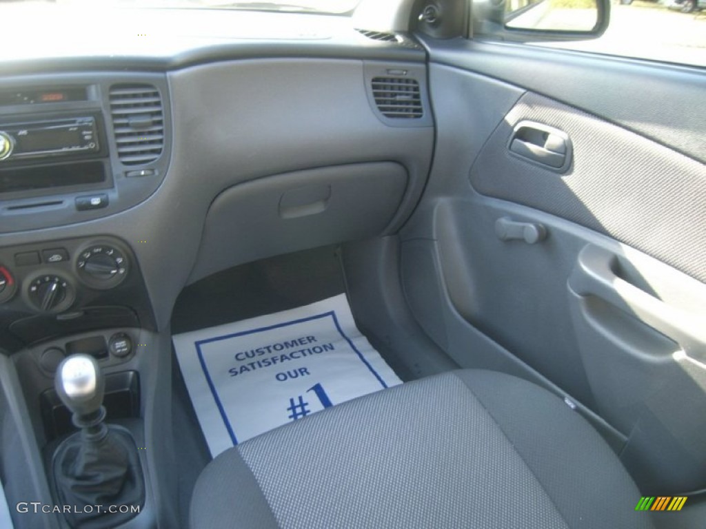 2008 Rio LX Sedan - White / Gray photo #17