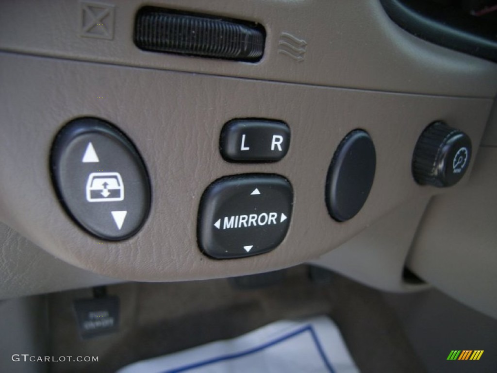 2005 Tundra Limited Double Cab - Natural White / Taupe photo #21