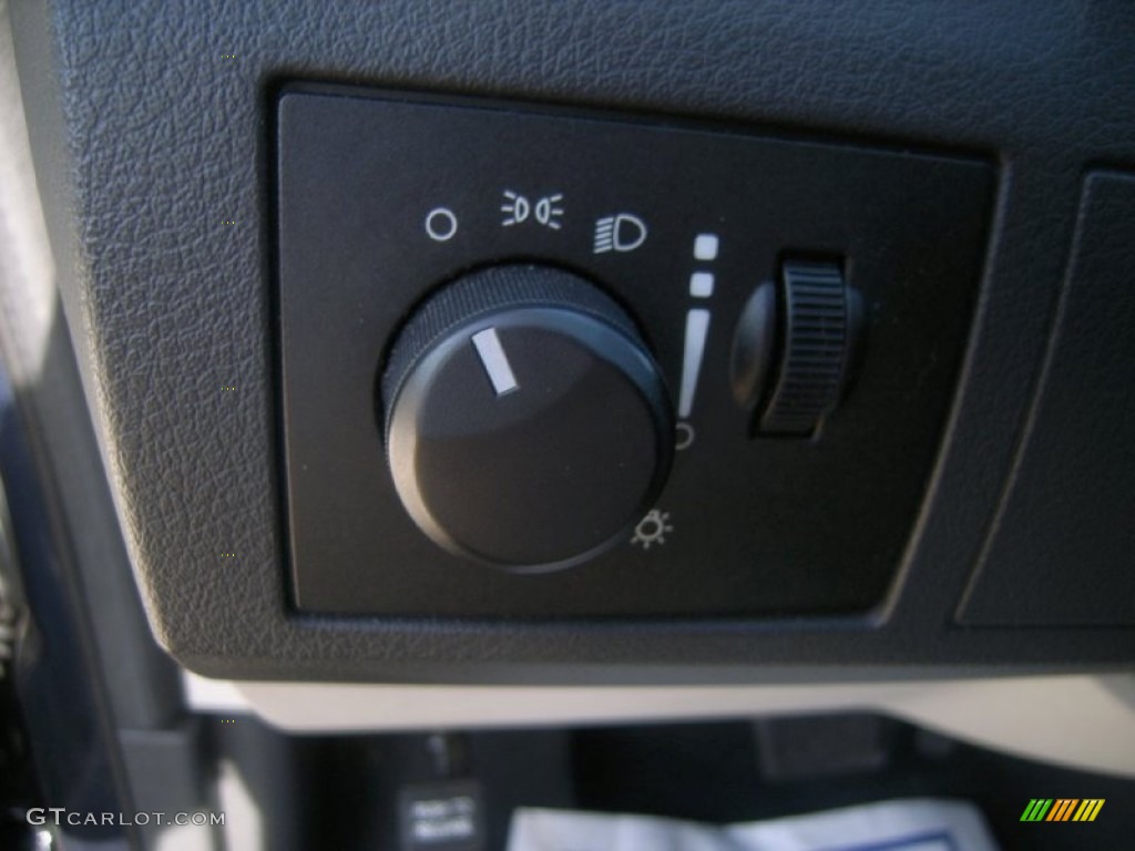 2009 Grand Caravan SE - Modern Blue Pearl / Dark Slate Gray/Light Shale photo #26