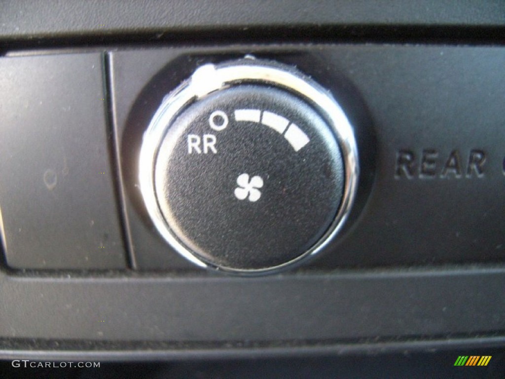 2009 Grand Caravan SE - Modern Blue Pearl / Dark Slate Gray/Light Shale photo #30