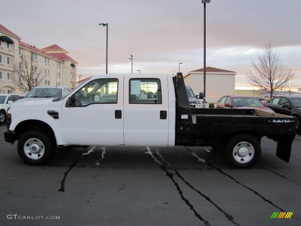 Oxford White 2008 Ford F250 Super Duty XL Crew Cab 4x4 Chassis Exterior Photo #58547642