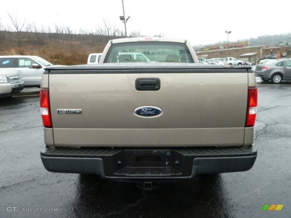 2006 F150 XL Regular Cab - Arizona Beige Metallic / Tan photo #3