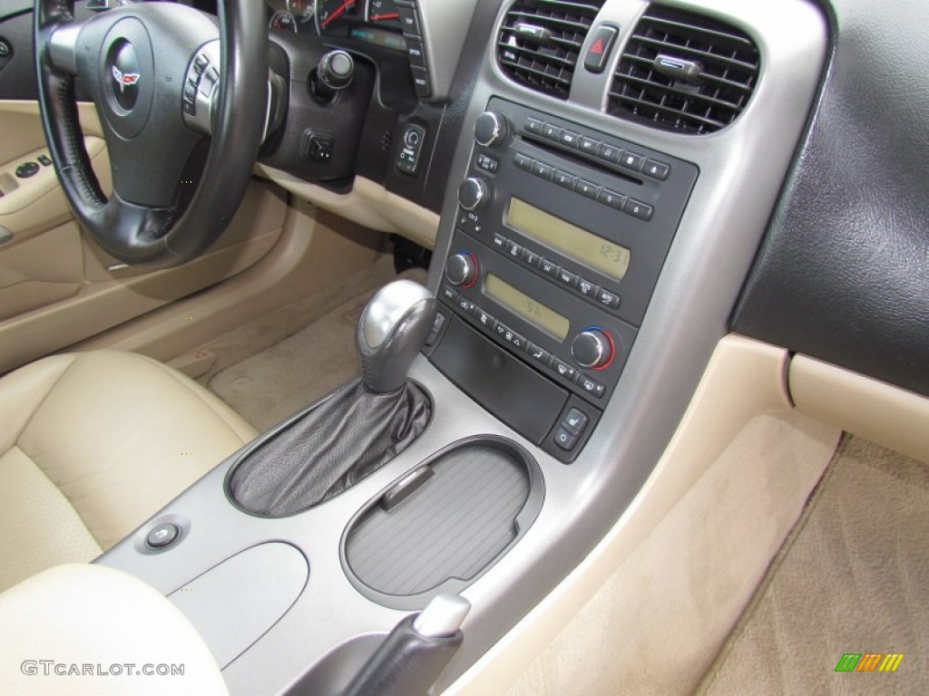 2007 Chevrolet Corvette Coupe Controls Photo #58549320