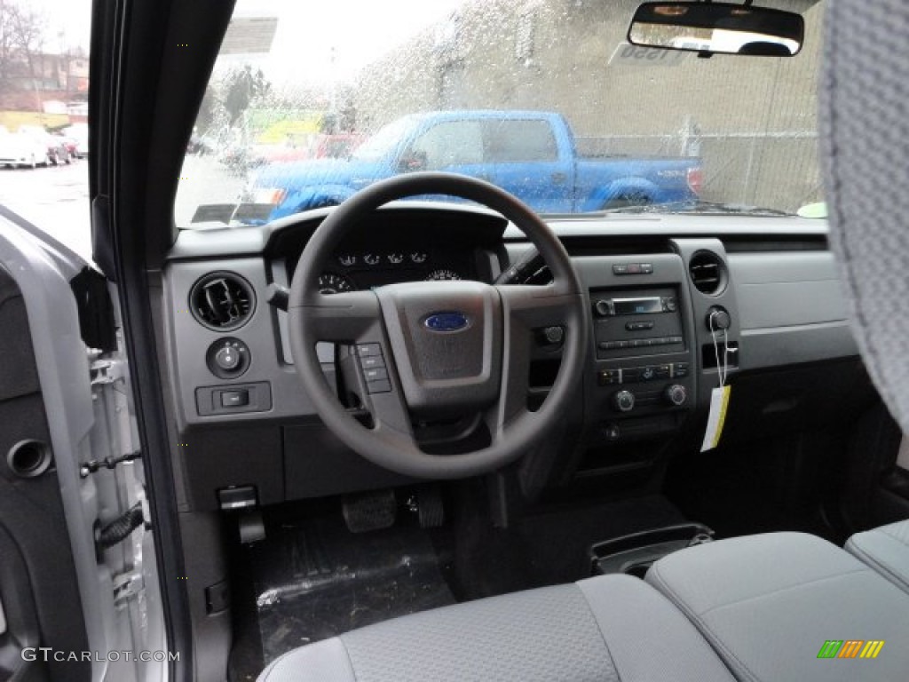 2011 Ford F150 XL SuperCrew 4x4 Dashboard Photos