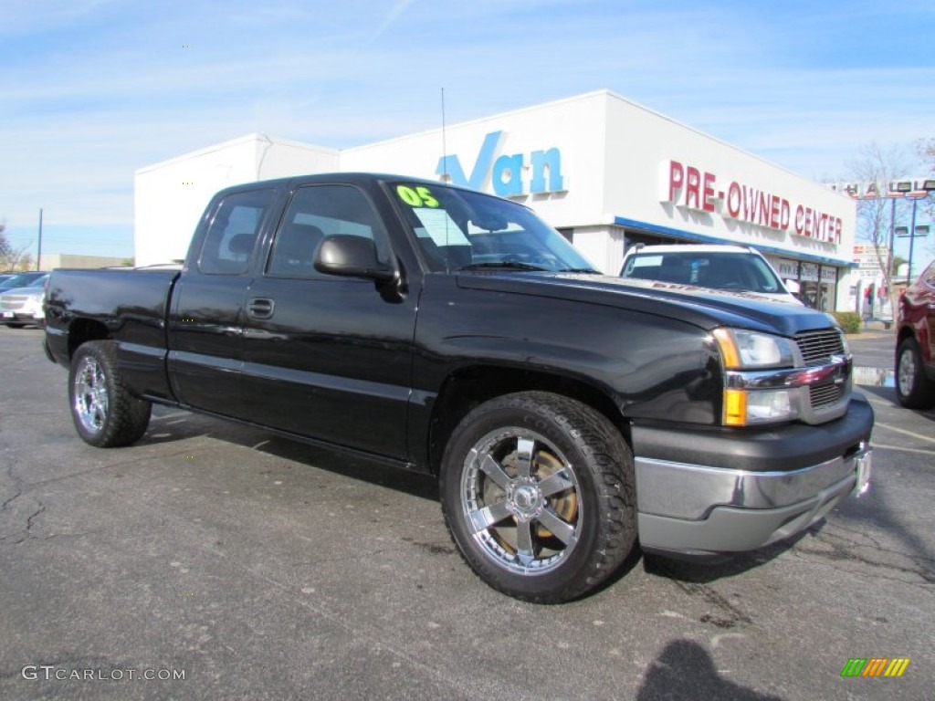 Black Chevrolet Silverado 1500