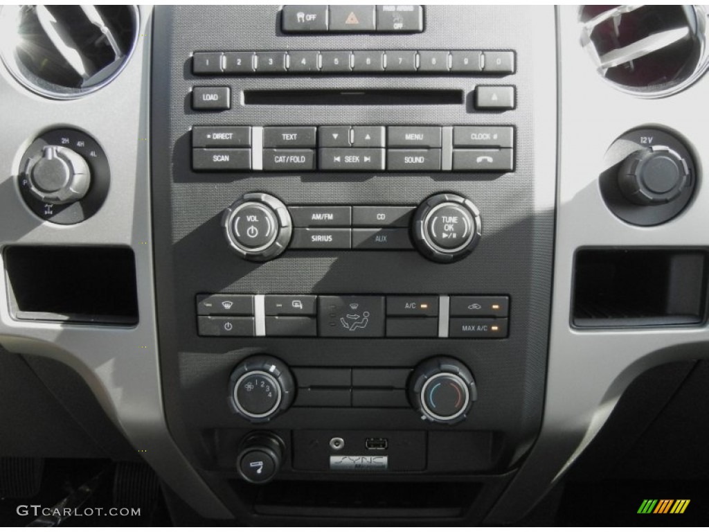 2012 Ford F150 XLT SuperCrew 4x4 Controls Photo #58554562