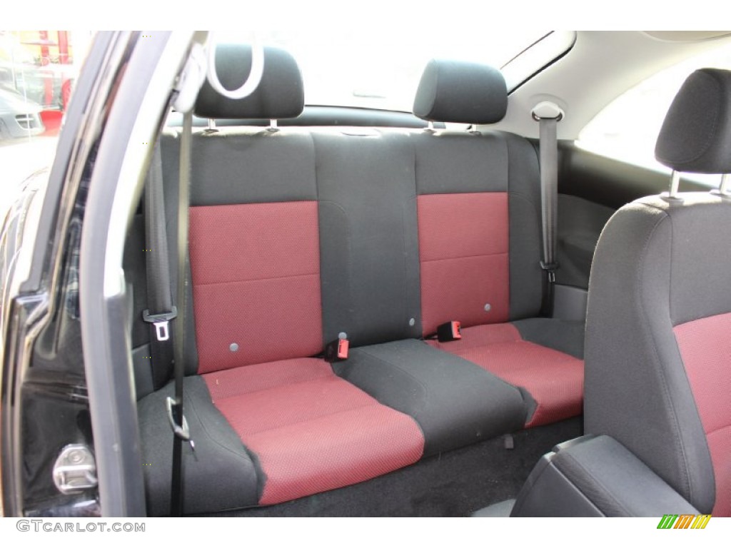 Black/Red Interior 2005 Volkswagen New Beetle Bi-Color Edition Coupe Photo #58556954